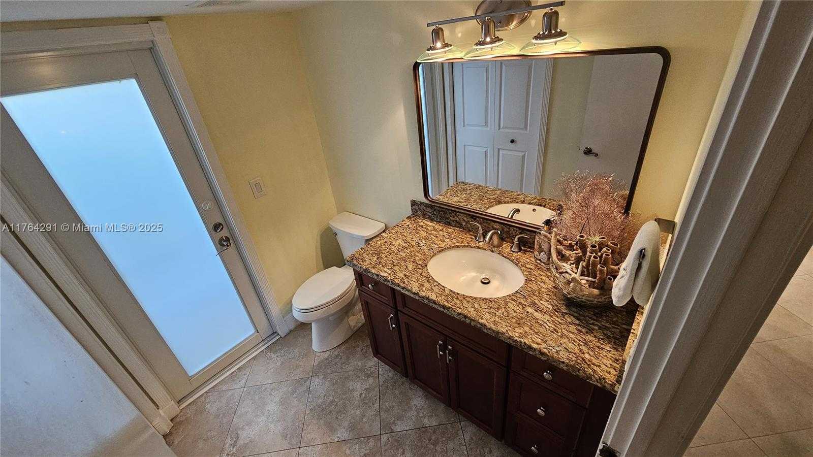 Small Image of 3851 NORTH WEST 7TH PL, Deerfield Beach Number 27