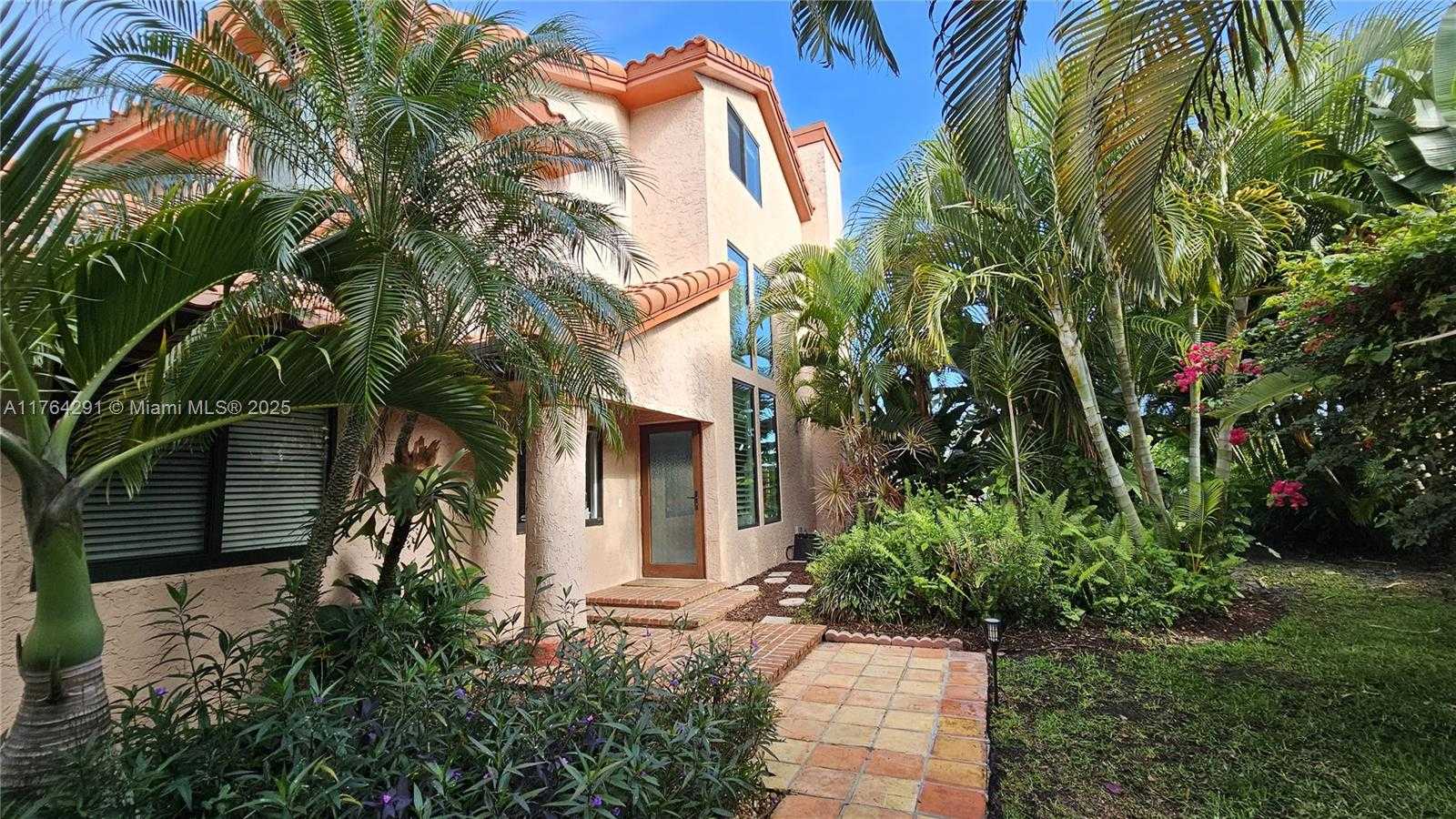 Small Image of 3851 NORTH WEST 7TH PL, Deerfield Beach Number 4