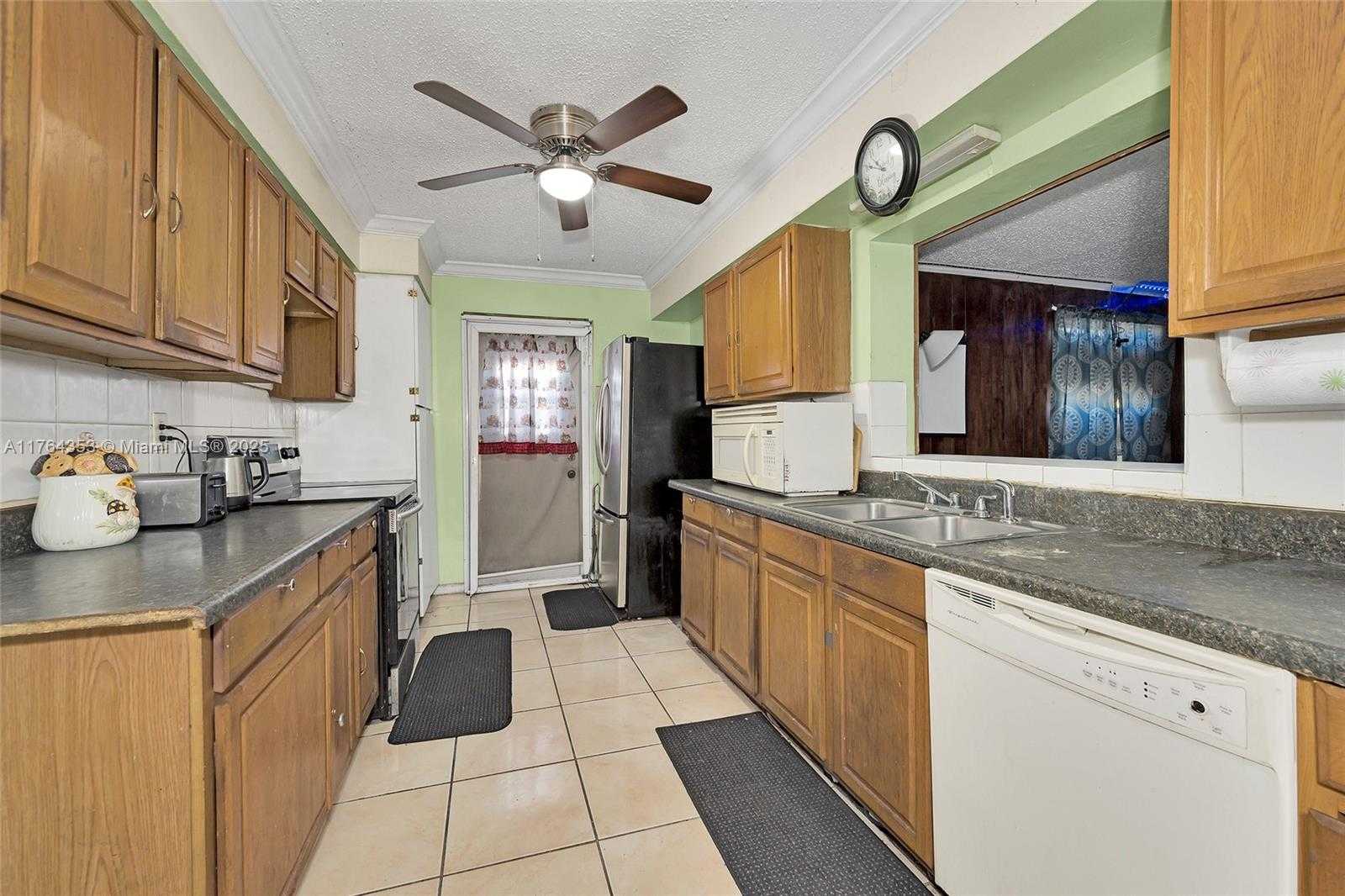 Small Image of 1412 NORTH WEST 63RD AVE, Margate Number 13