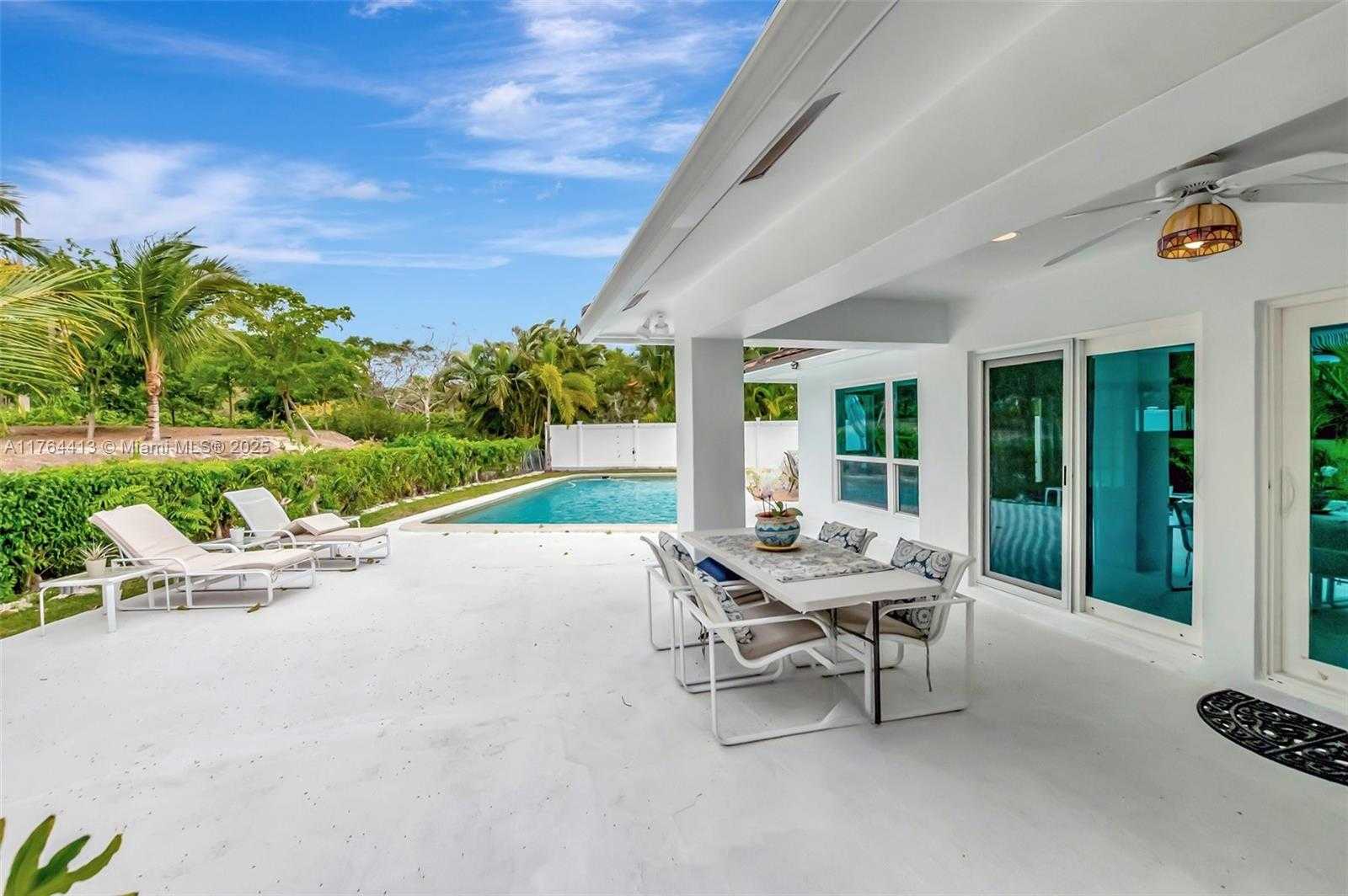 Small Image of 22071 WEST SOLIEL CIR W, Boca Raton Number 35
