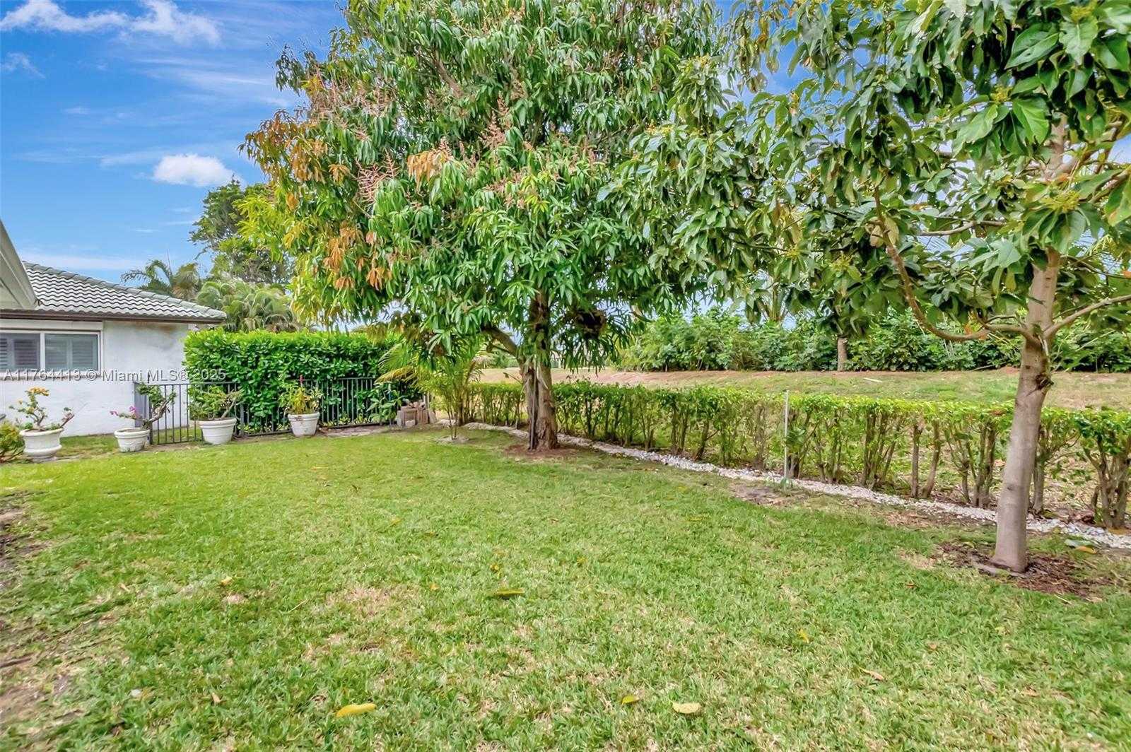 Small Image of 22071 WEST SOLIEL CIR W, Boca Raton Number 37