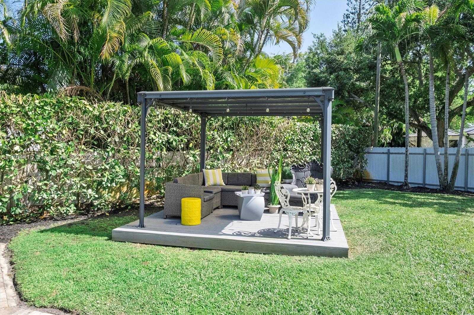 Small Image of 9301 NORTH WEST 2ND PL, Miami Shores Number 13