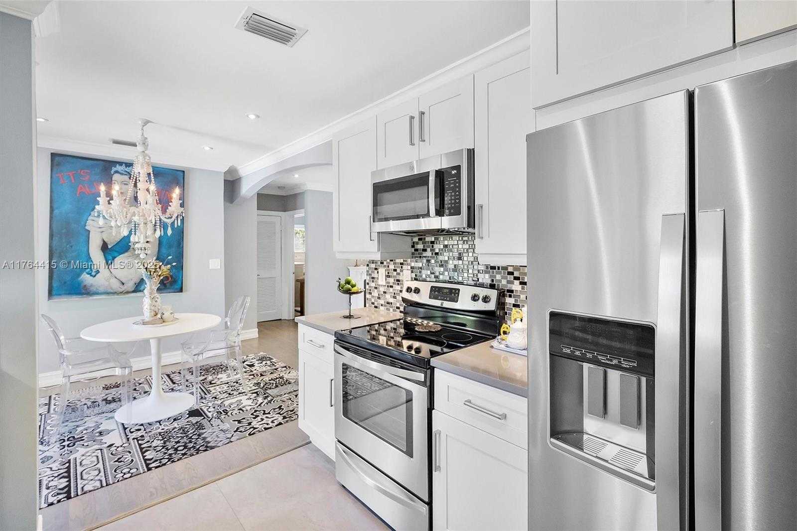 Small Image of 9301 NORTH WEST 2ND PL, Miami Shores Number 24