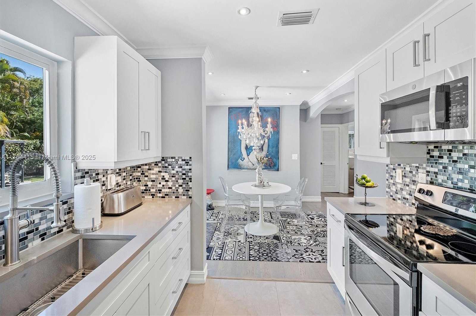 Small Image of 9301 NORTH WEST 2ND PL, Miami Shores Number 25