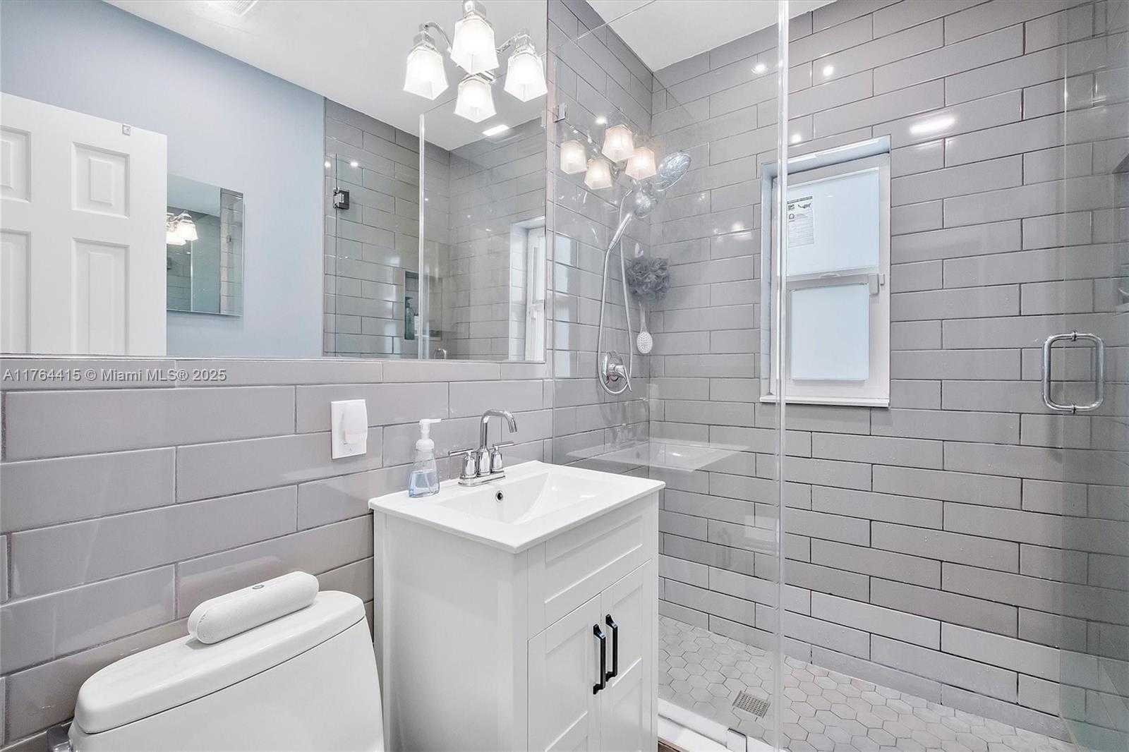 Small Image of 9301 NORTH WEST 2ND PL, Miami Shores Number 30