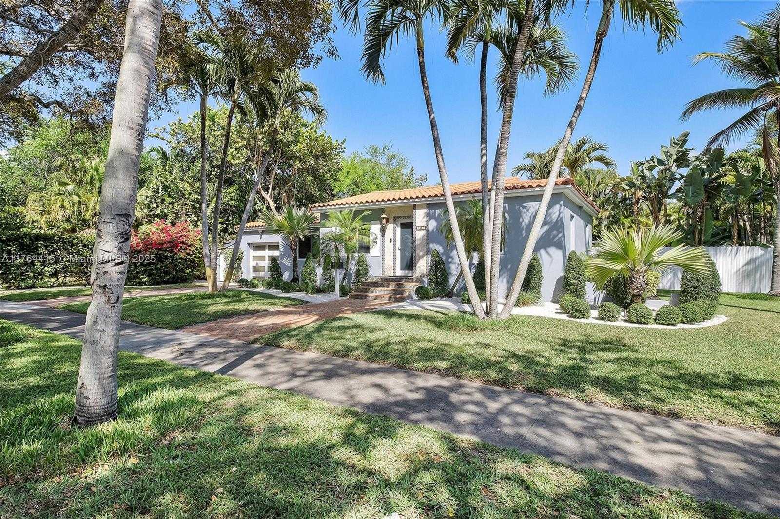 Small Image of 9301 NORTH WEST 2ND PL, Miami Shores Number 5