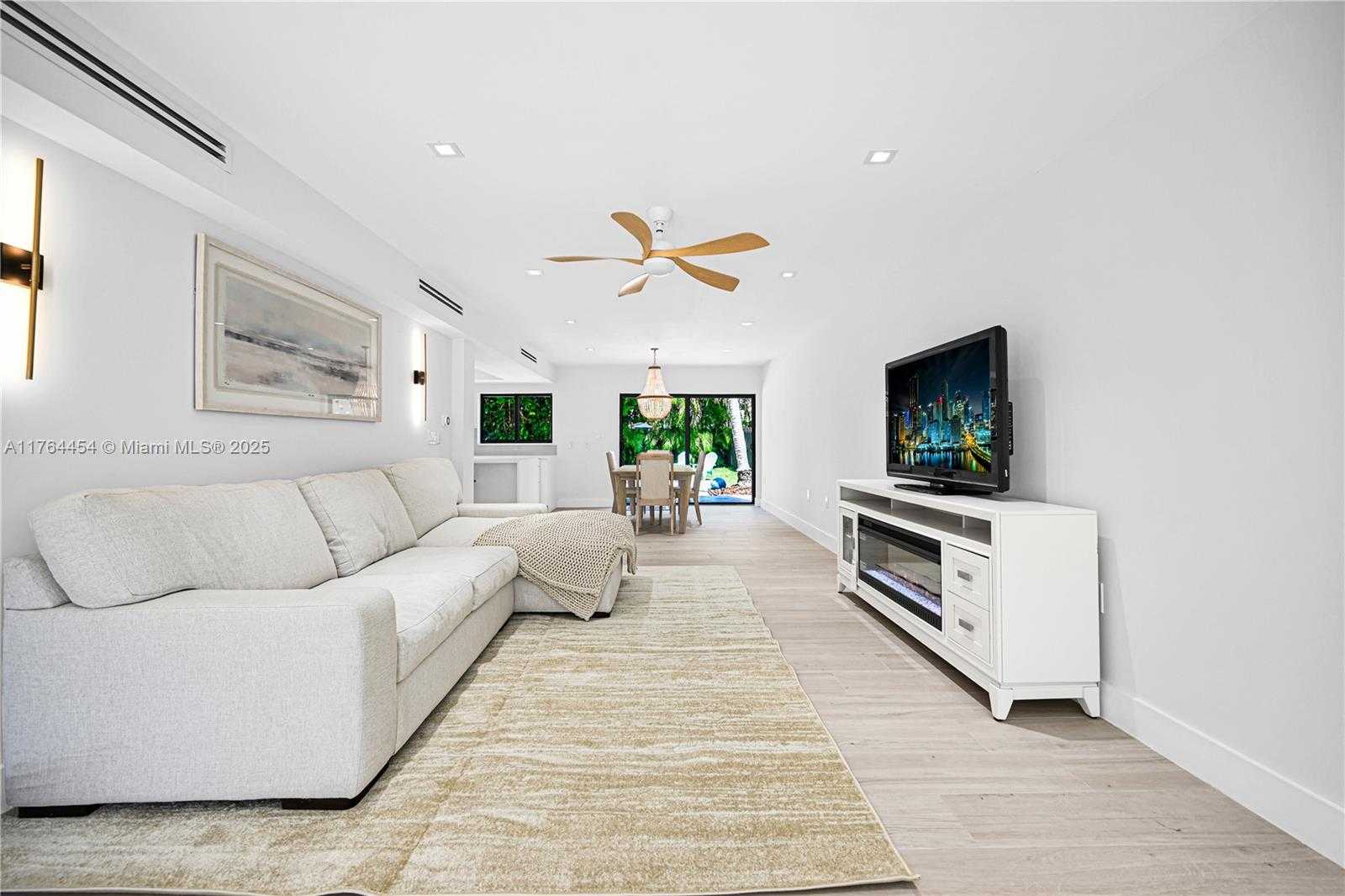 Small Image of 3305 NORTH EAST 15TH ST, Fort Lauderdale Number 10