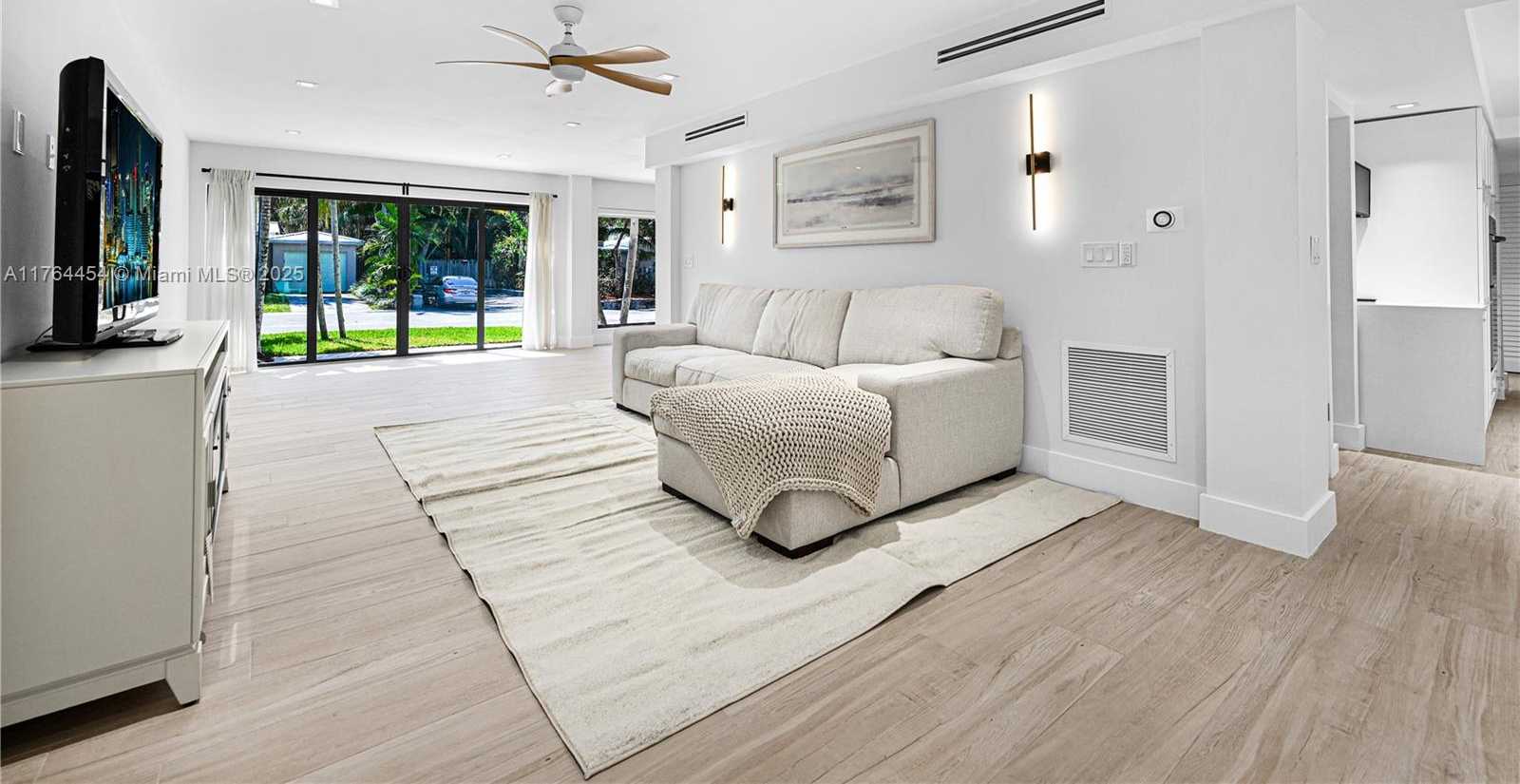 Small Image of 3305 NORTH EAST 15TH ST, Fort Lauderdale Number 12
