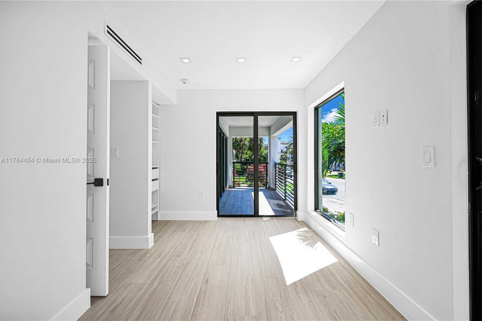Small Image of 3305 NORTH EAST 15TH ST, Fort Lauderdale Number 25