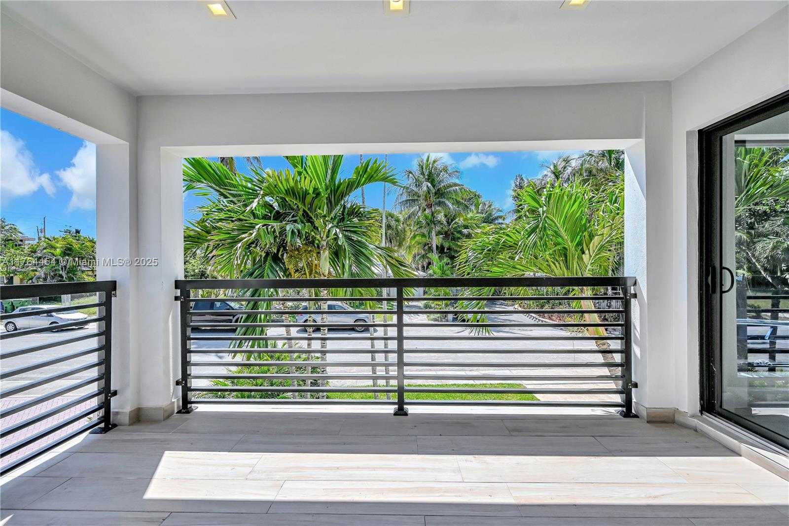 Small Image of 3305 NORTH EAST 15TH ST, Fort Lauderdale Number 26