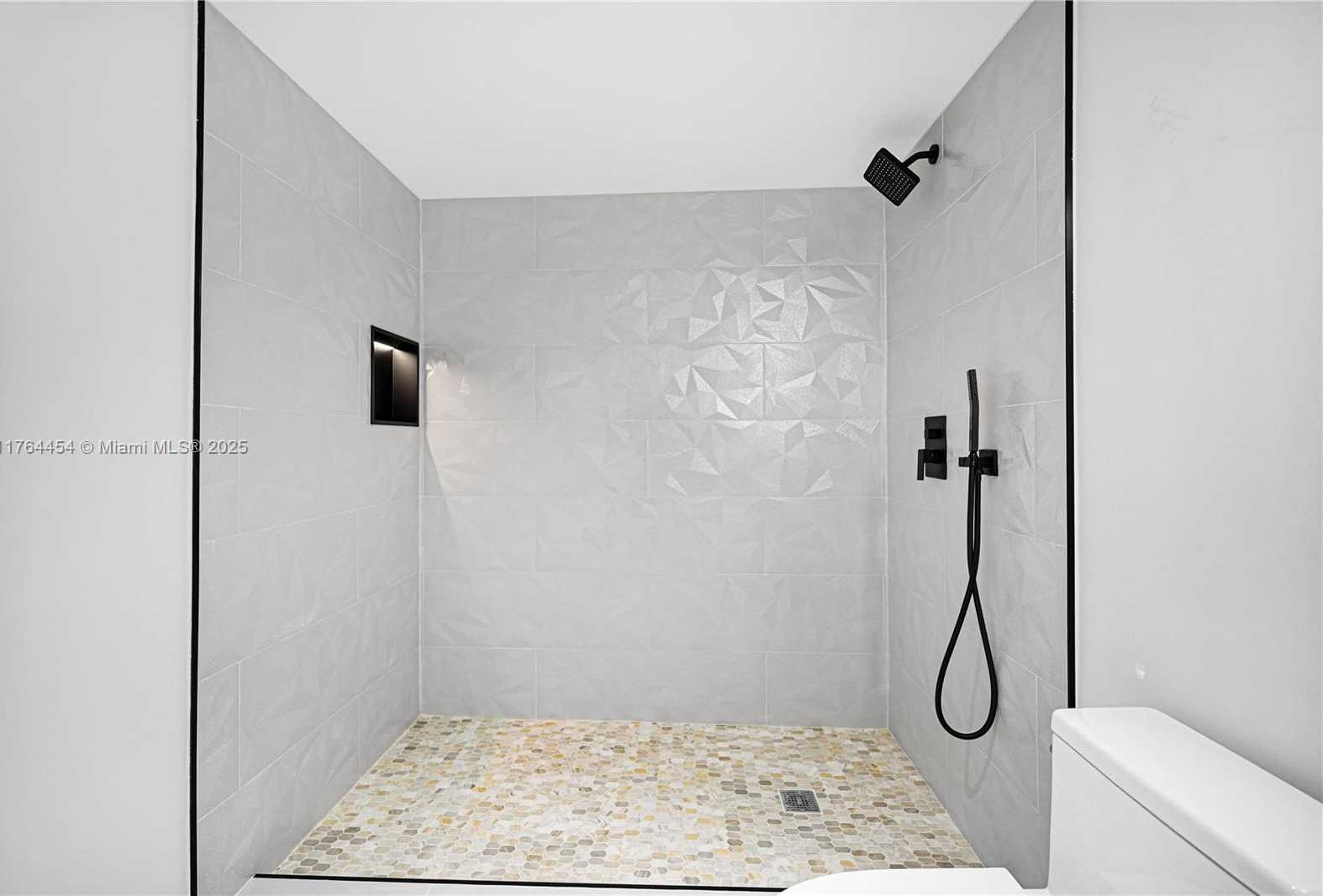 Small Image of 3305 NORTH EAST 15TH ST, Fort Lauderdale Number 28