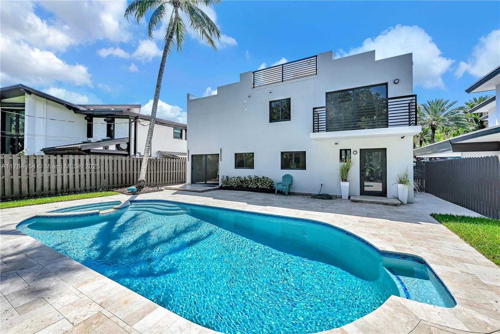 Small Image of 3305 NORTH EAST 15TH ST, Fort Lauderdale Number 41