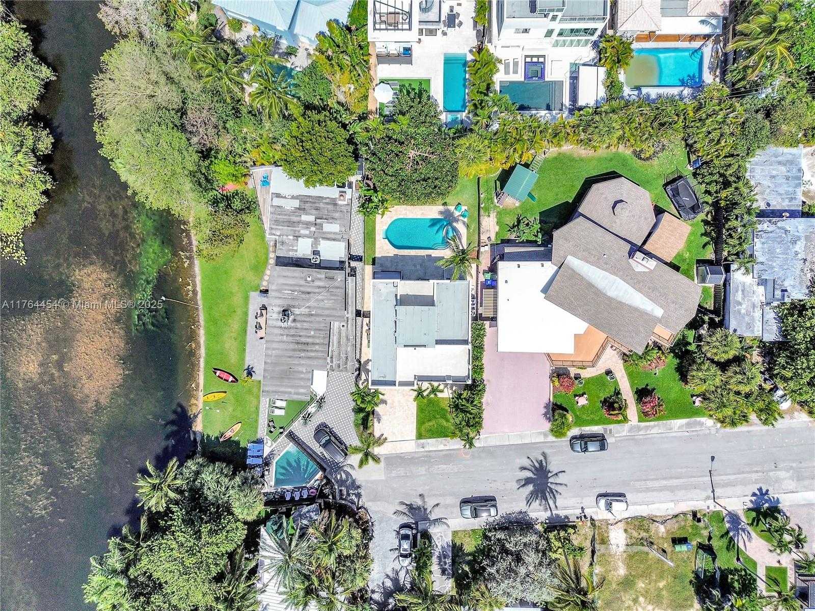 Small Image of 3305 NORTH EAST 15TH ST, Fort Lauderdale Number 54