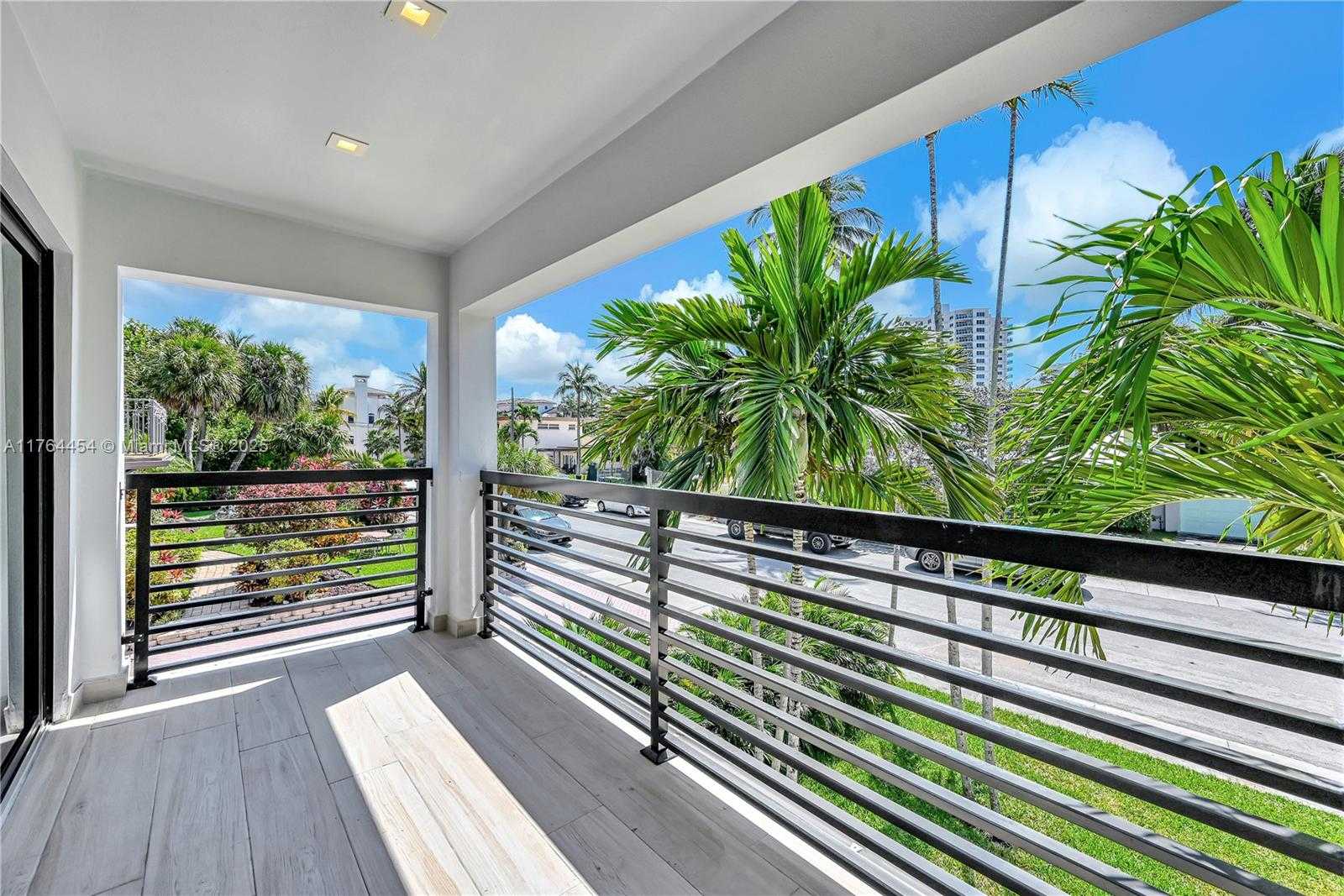 Small Image of 3305 NORTH EAST 15TH ST, Fort Lauderdale Number 60