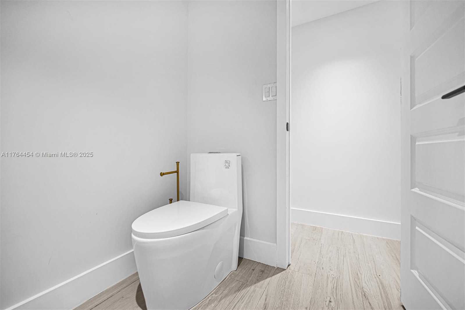 Small Image of 3305 NORTH EAST 15TH ST, Fort Lauderdale Number 75