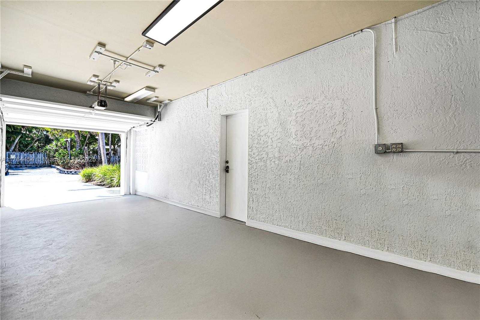 Small Image of 3305 NORTH EAST 15TH ST, Fort Lauderdale Number 80
