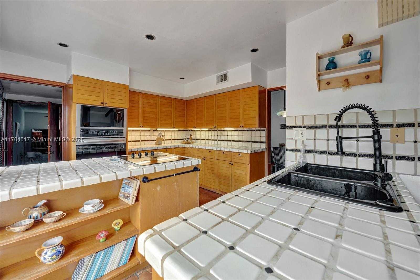 Small Image of 7741 SOUTH WEST 170TH ST, Palmetto Bay Number 11
