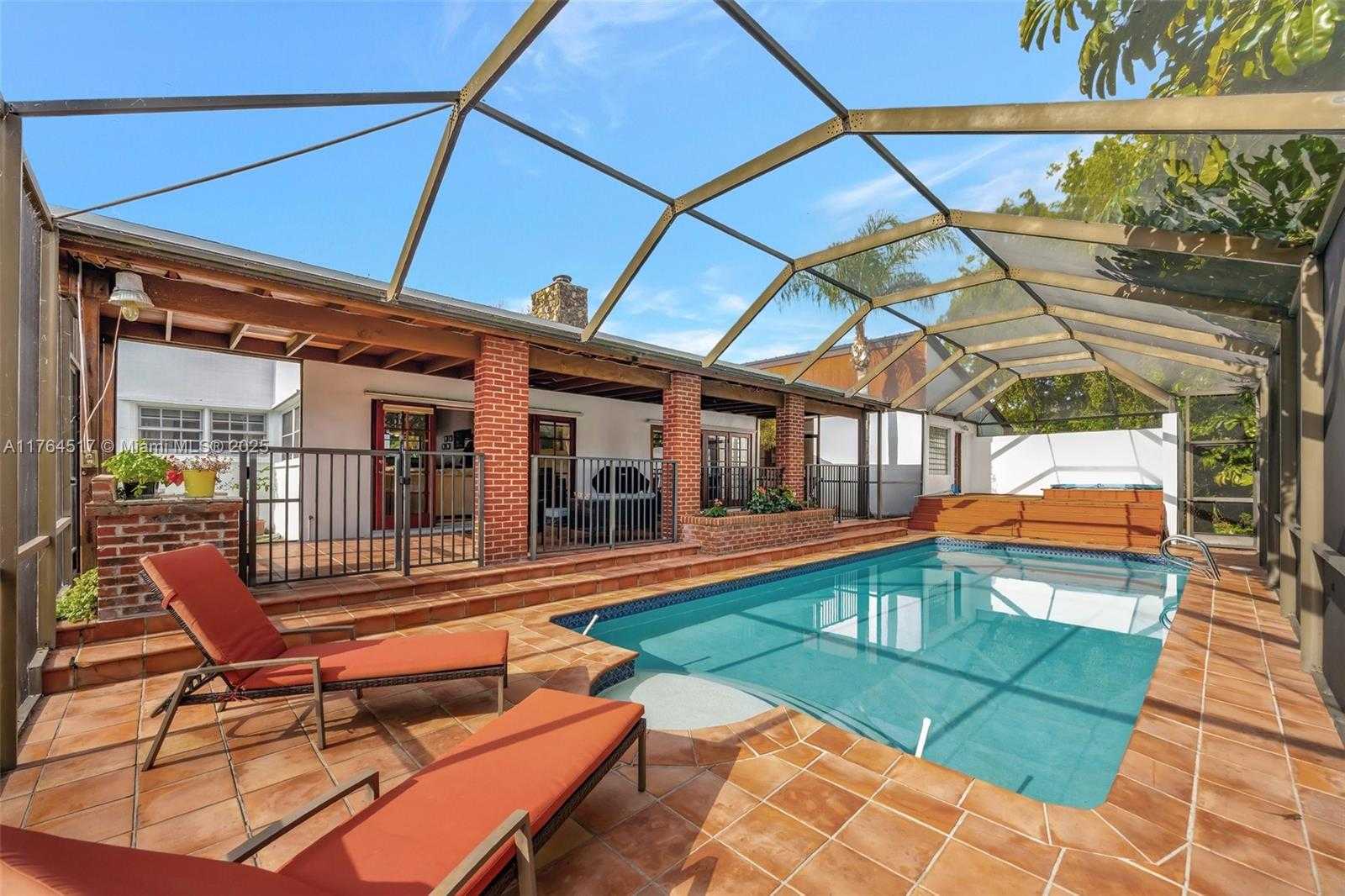 Small Image of 7741 SOUTH WEST 170TH ST, Palmetto Bay Number 3