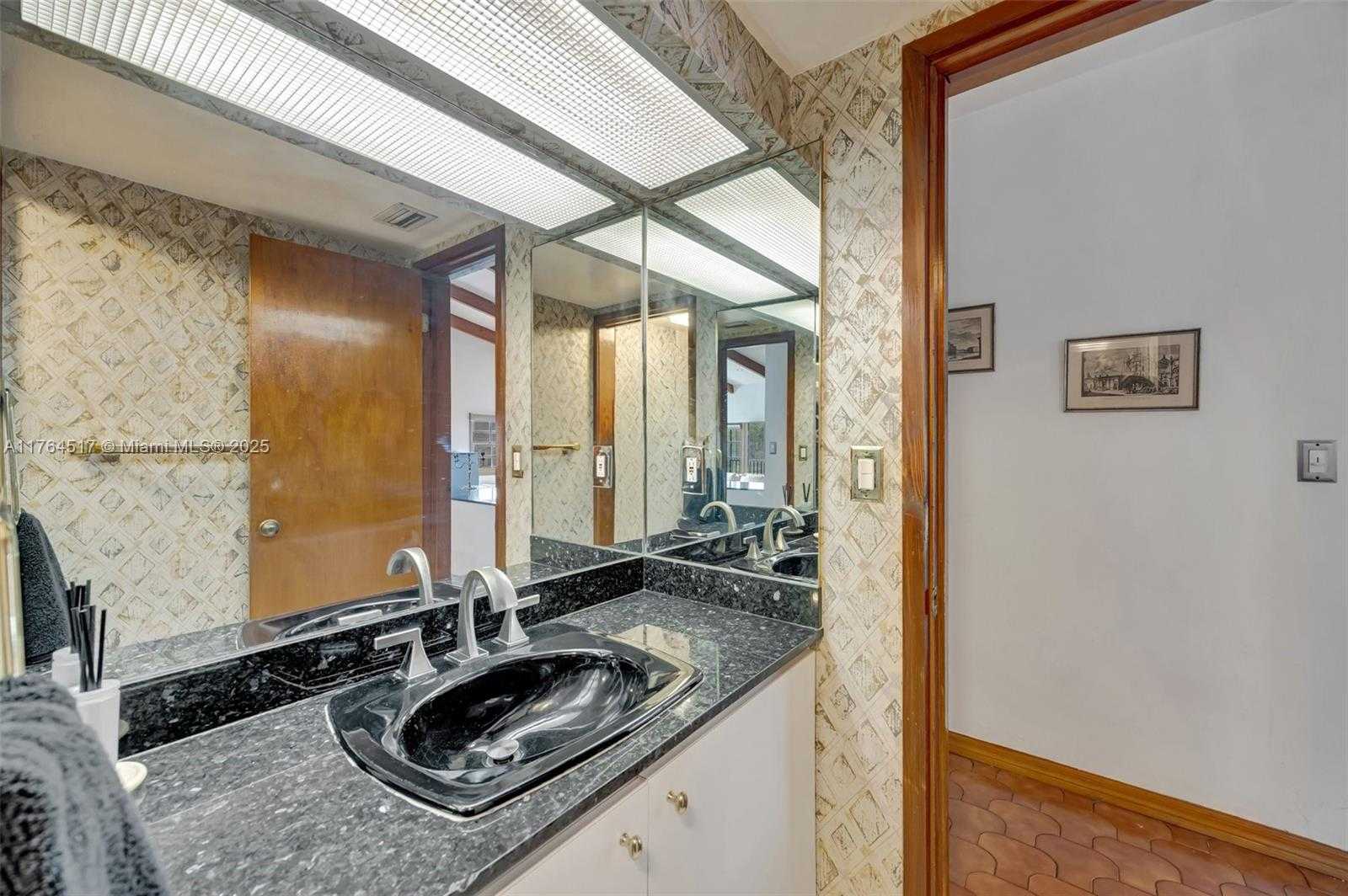 Small Image of 7741 SOUTH WEST 170TH ST, Palmetto Bay Number 32