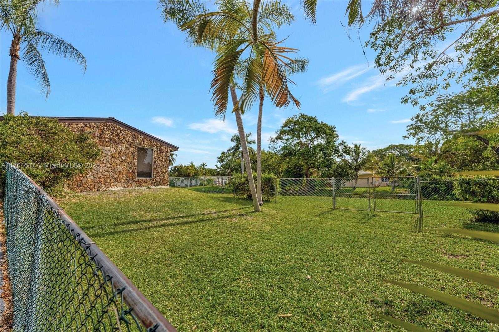 Small Image of 7741 SOUTH WEST 170TH ST, Palmetto Bay Number 40