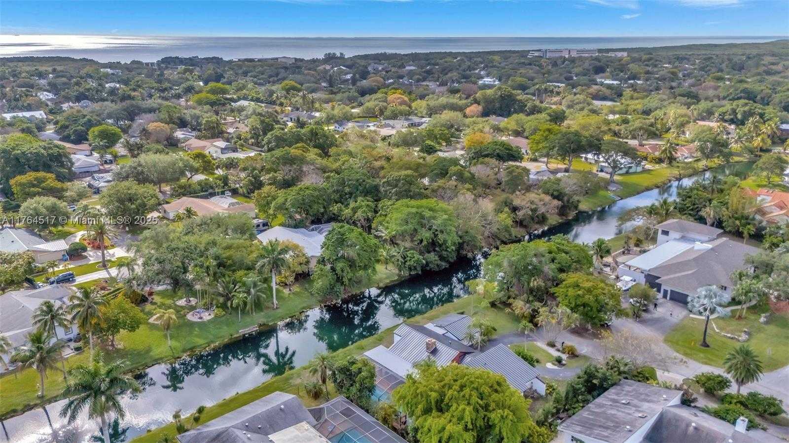 Small Image of 7741 SOUTH WEST 170TH ST, Palmetto Bay Number 42