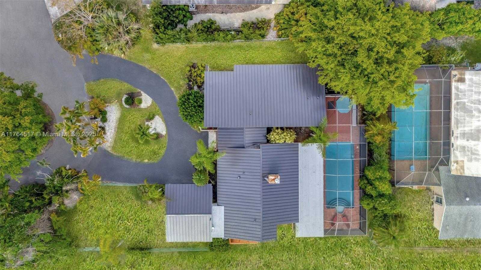 Small Image of 7741 SOUTH WEST 170TH ST, Palmetto Bay Number 44