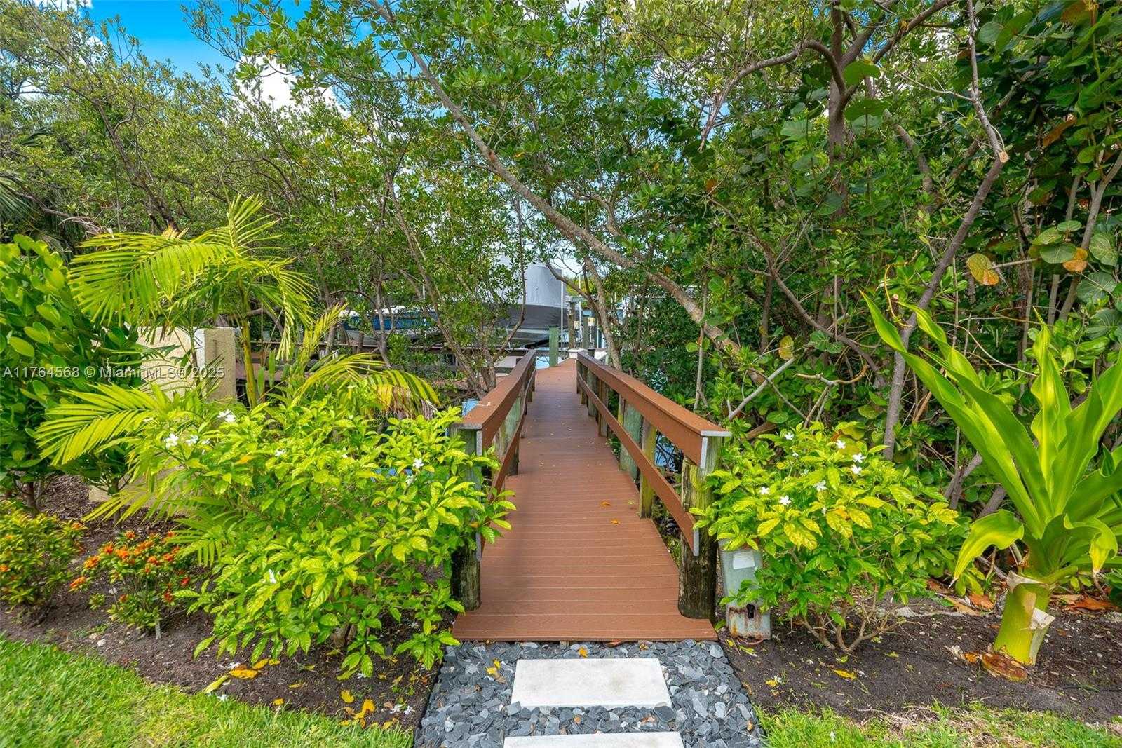 Small Image of 2455 SNOOK TRAIL, Palm Beach Gardens Number 44