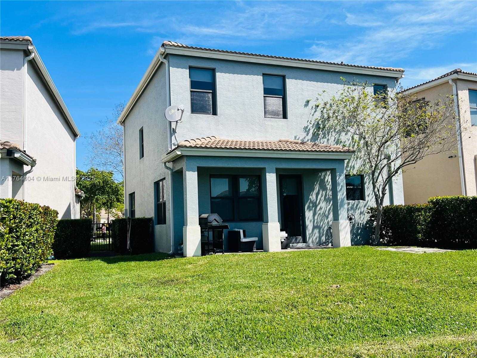 Small Image of 616 NORTH EAST 193RD ST, Miami Number 3