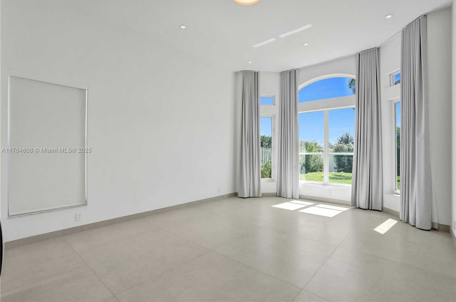 Small Image of 3234 SOUTH WEST 53RD CT, Hollywood Number 11