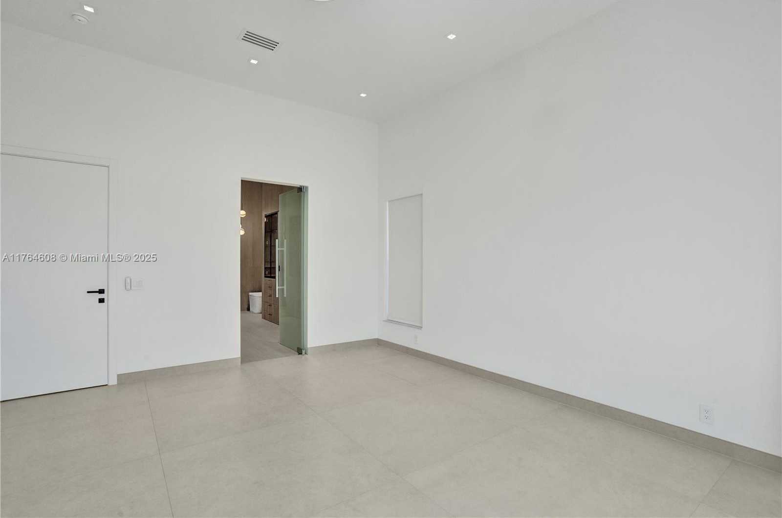 Small Image of 3234 SOUTH WEST 53RD CT, Hollywood Number 15