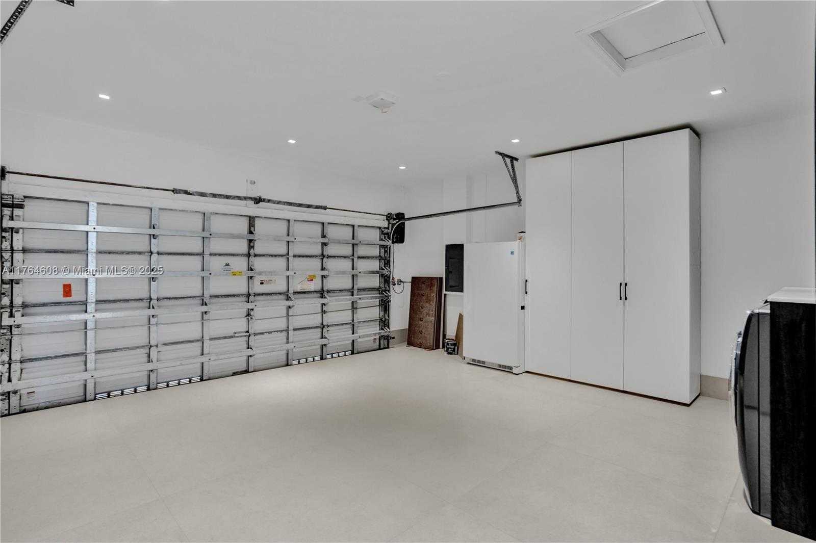 Small Image of 3234 SOUTH WEST 53RD CT, Hollywood Number 20