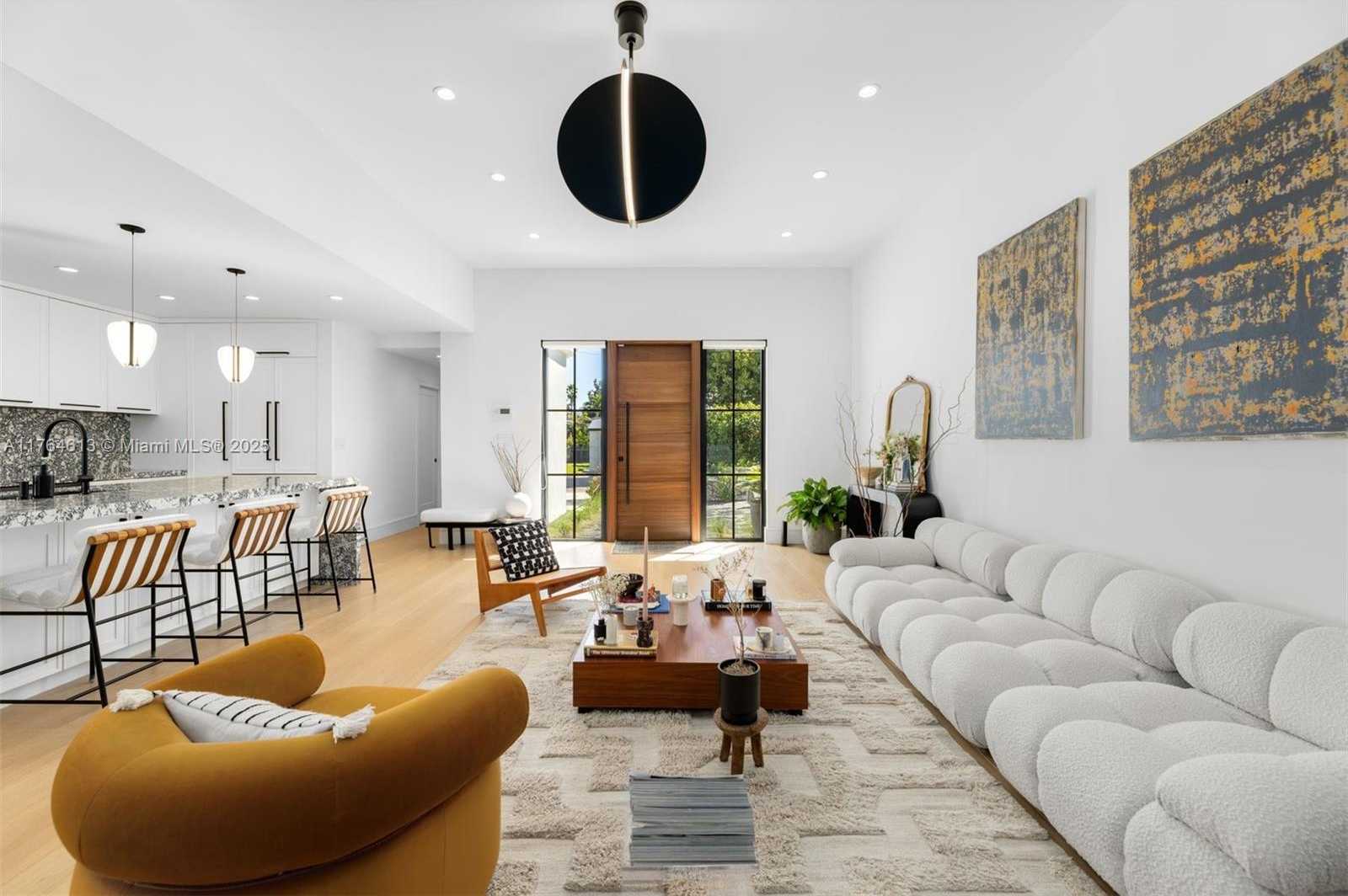 Small Image of 8934 GARLAND AVE, Surfside Number 4