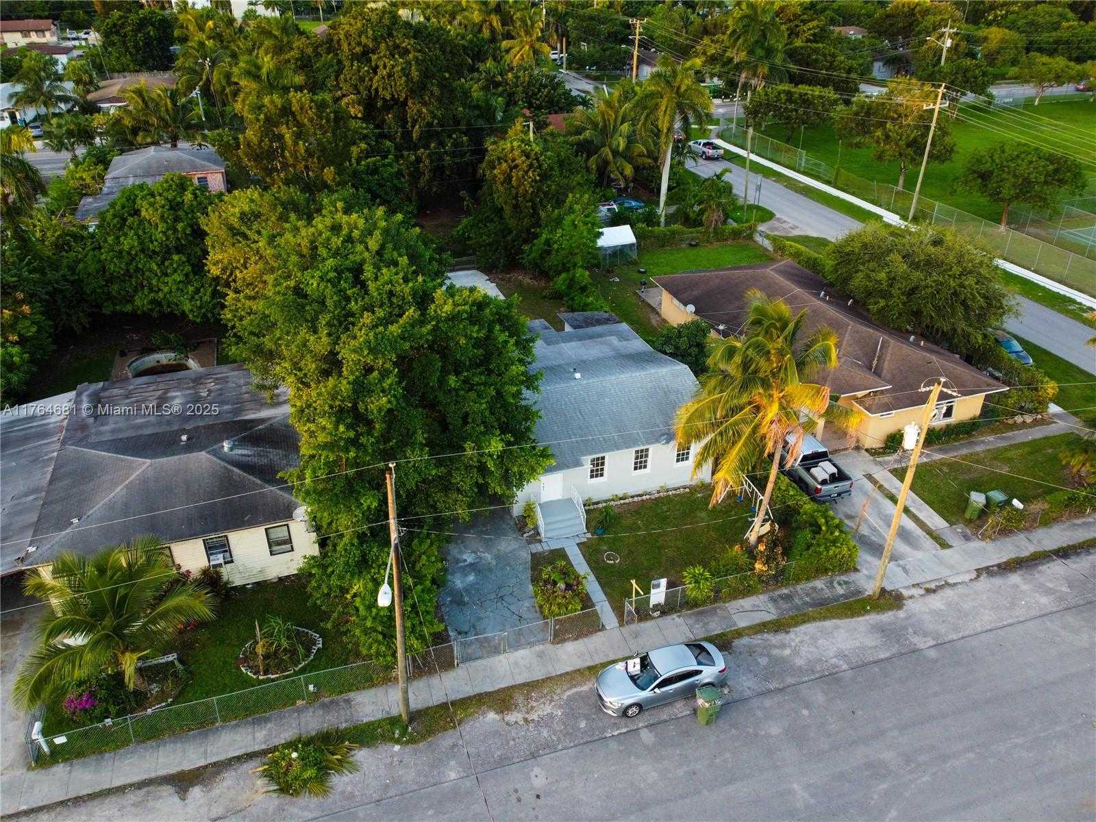 Small Image of 415 NORTH WEST 7TH ST, Homestead Number 11