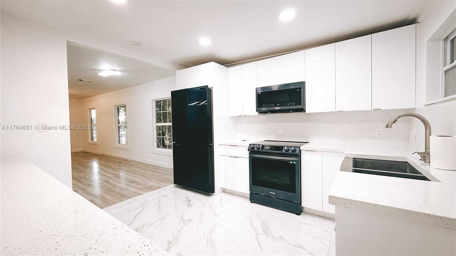 Small Image of 415 NORTH WEST 7TH ST, Homestead Number 16