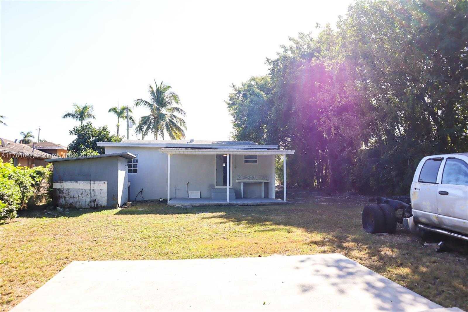 Small Image of 415 NORTH WEST 7TH ST, Homestead Number 5