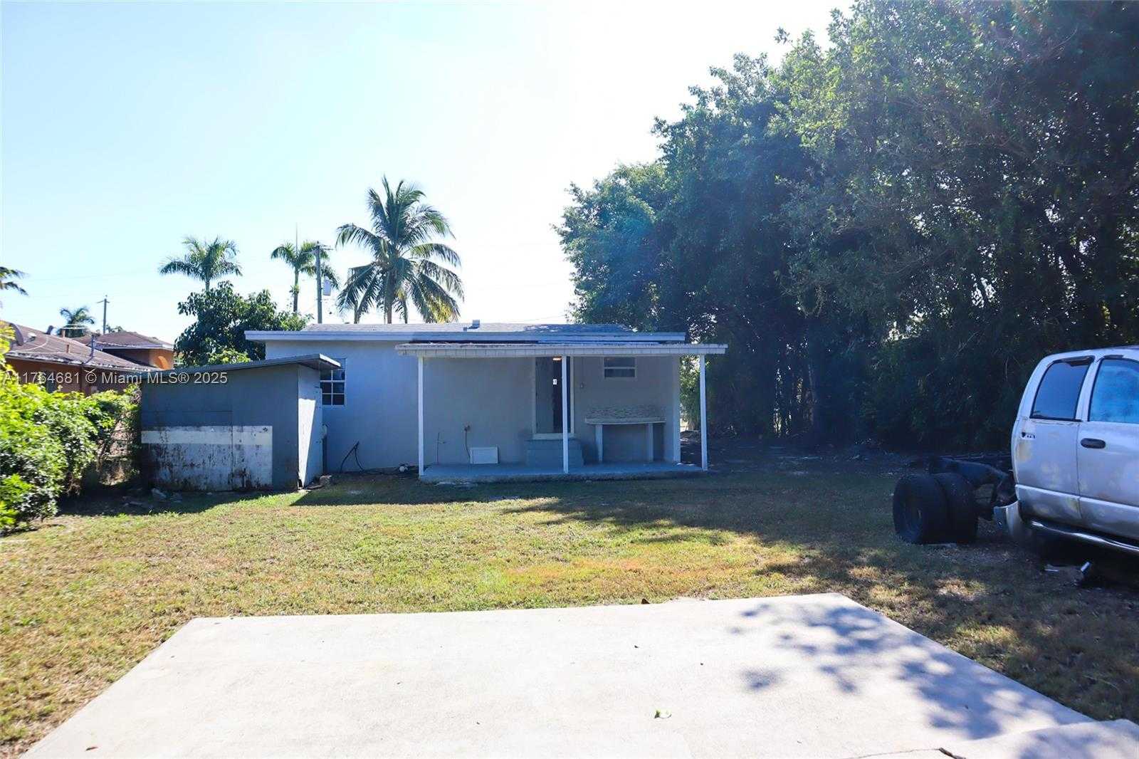 Small Image of 415 NORTH WEST 7TH ST, Homestead Number 6