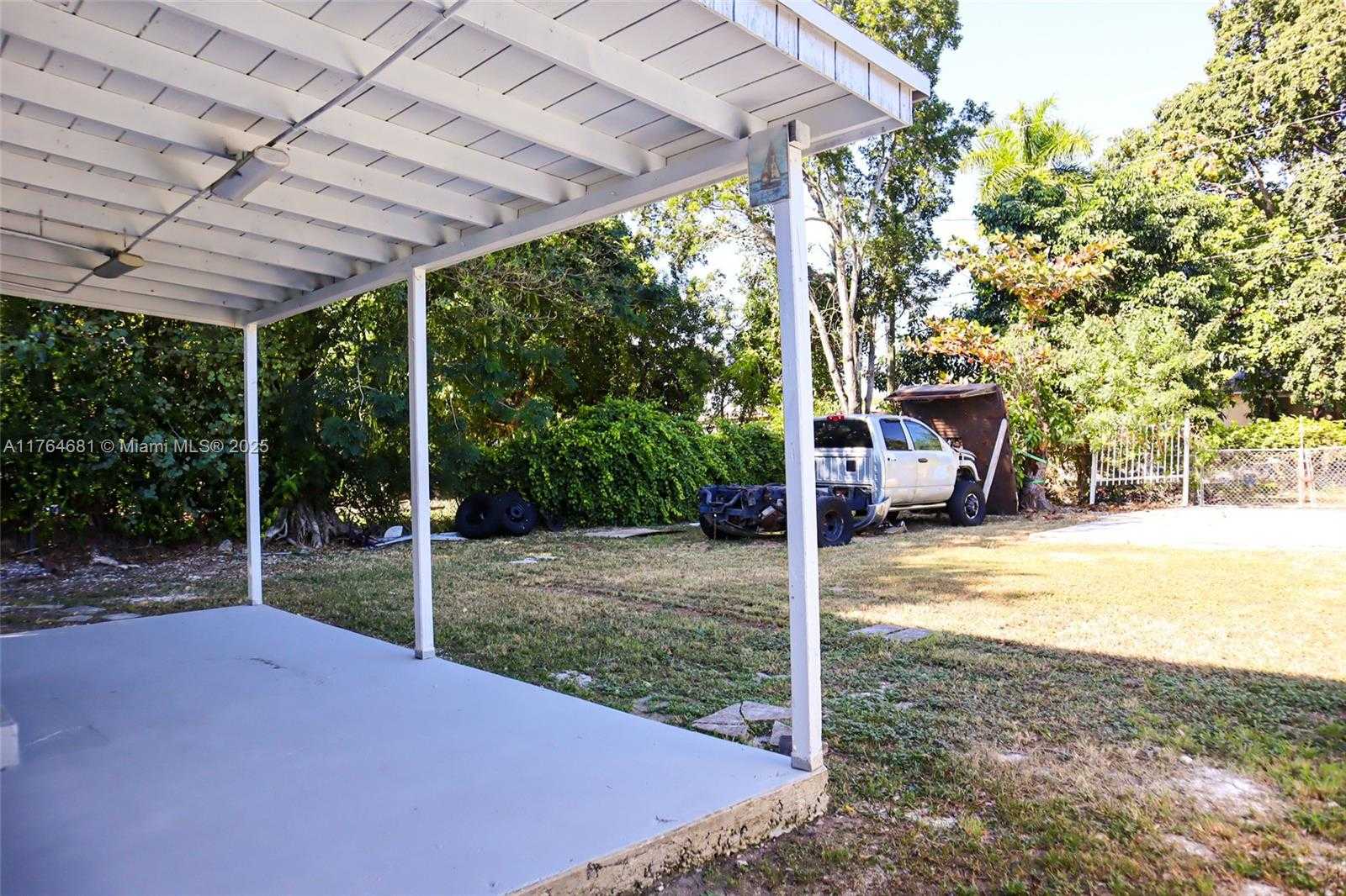 Small Image of 415 NORTH WEST 7TH ST, Homestead Number 9