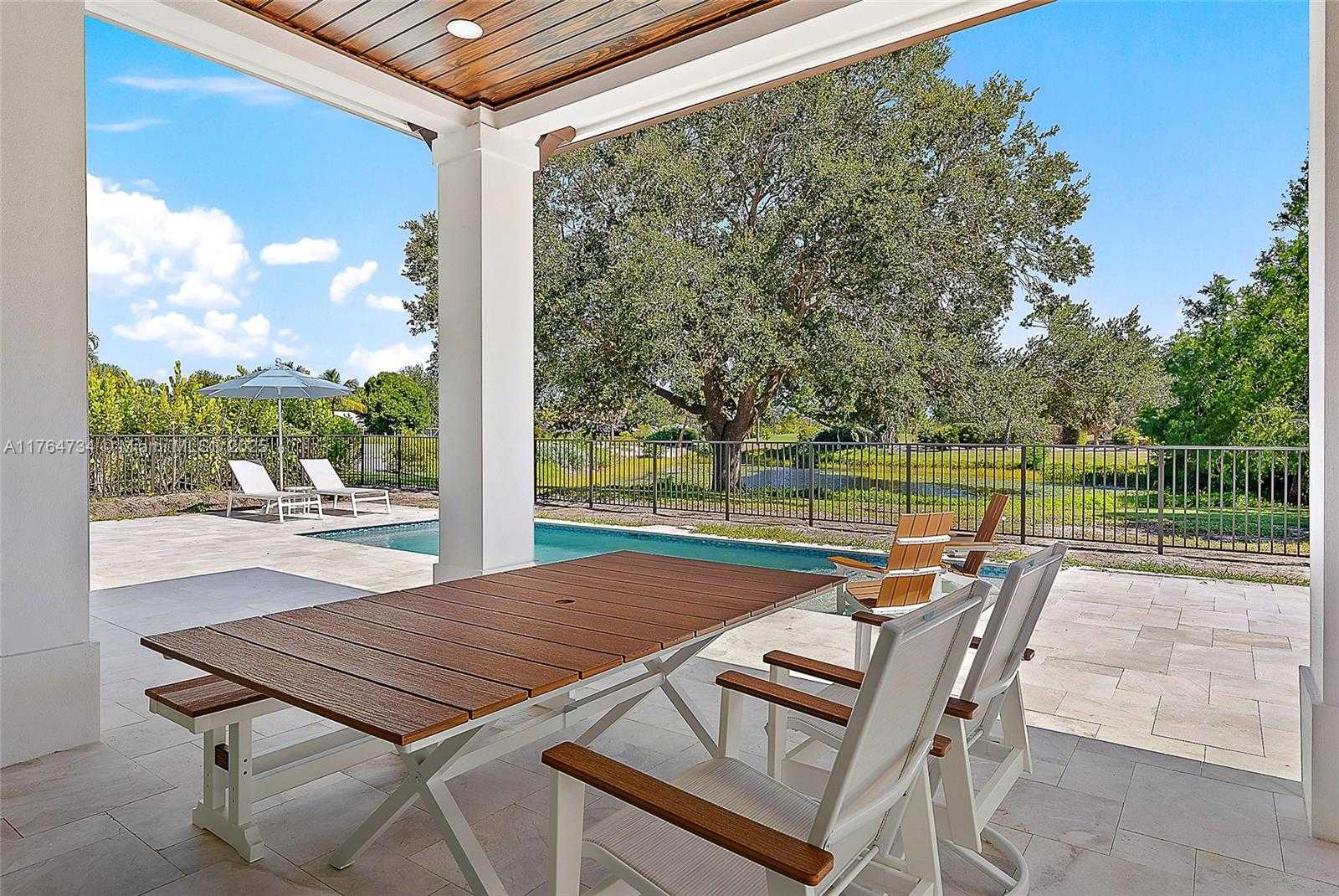 Small Image of 325 NORTH FAIRWAY N, Tequesta Number 39