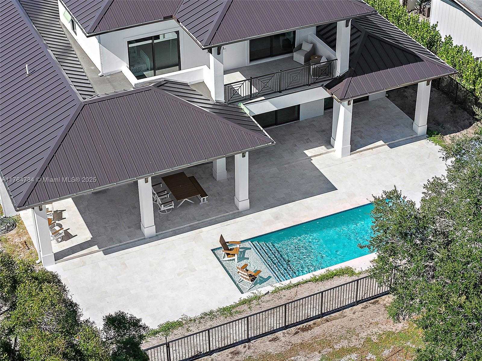 Small Image of 325 NORTH FAIRWAY N, Tequesta Number 71