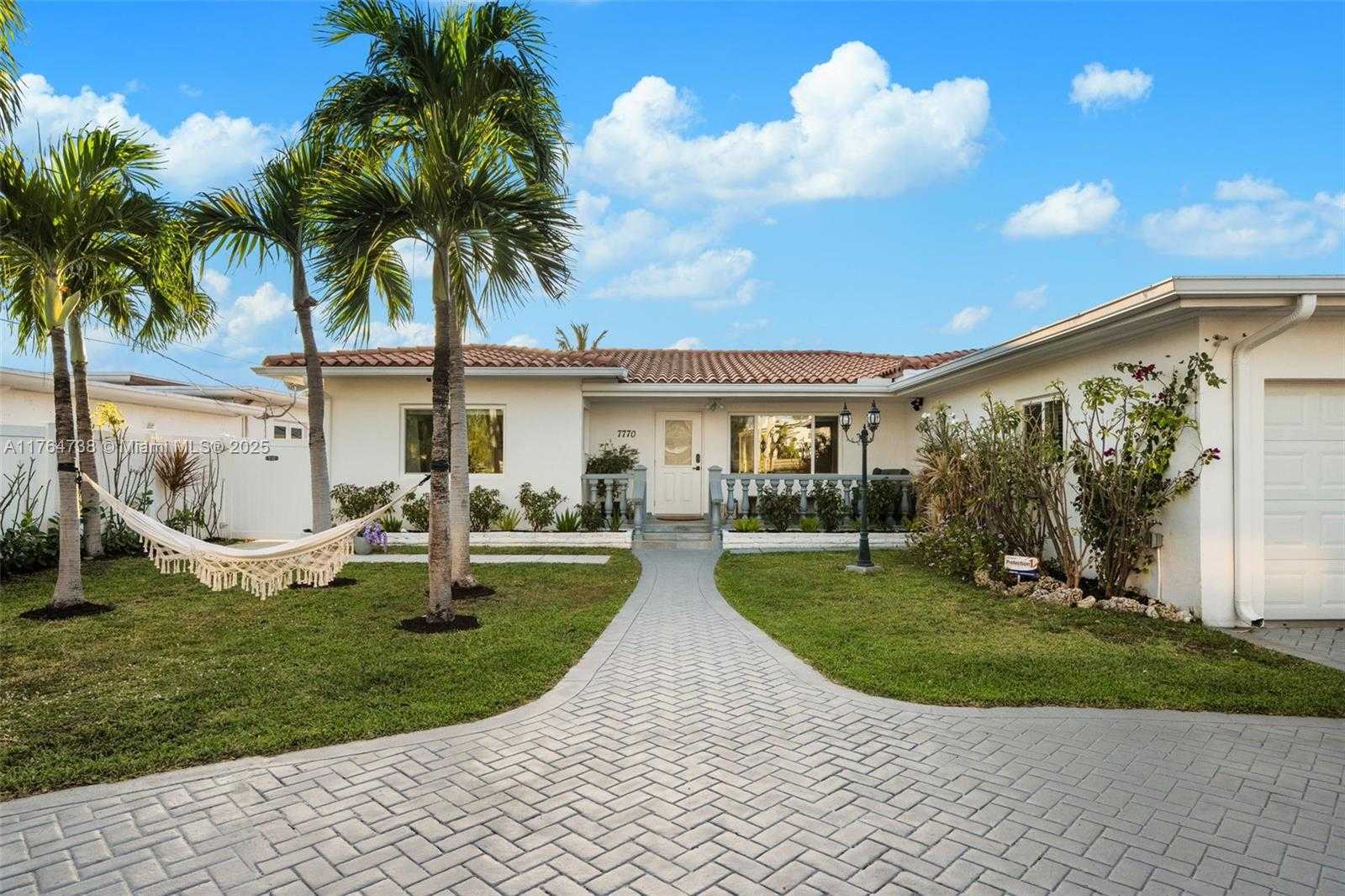 Small Image of 7770 HAWTHORNE AVE, Miami Beach Number 11