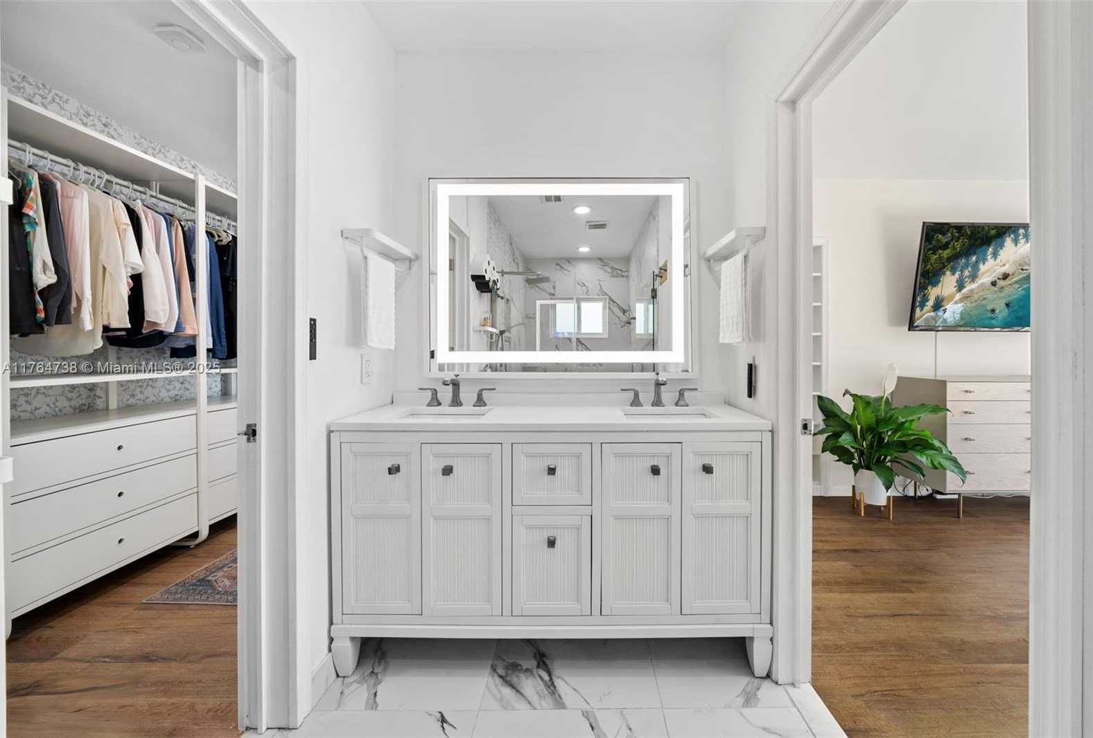 Small Image of 7770 HAWTHORNE AVE, Miami Beach Number 27