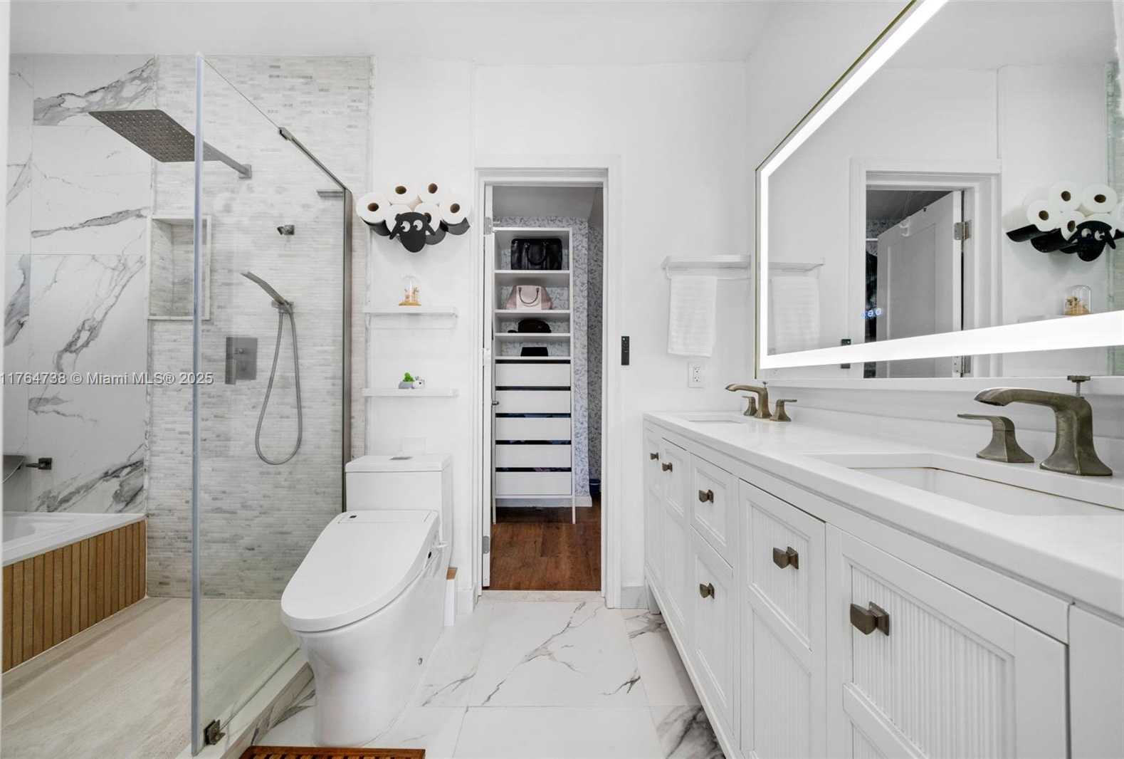 Small Image of 7770 HAWTHORNE AVE, Miami Beach Number 28
