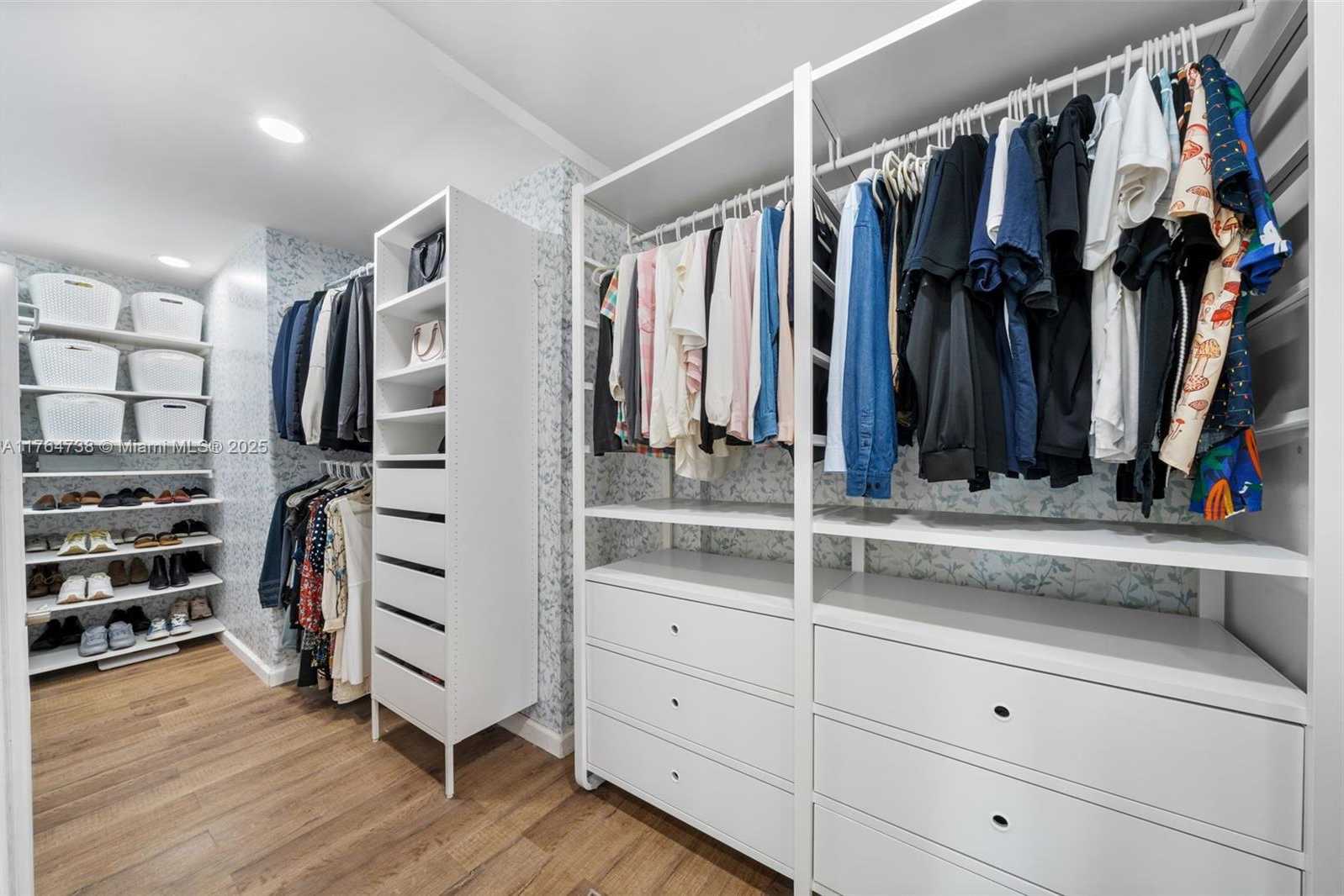 Small Image of 7770 HAWTHORNE AVE, Miami Beach Number 29