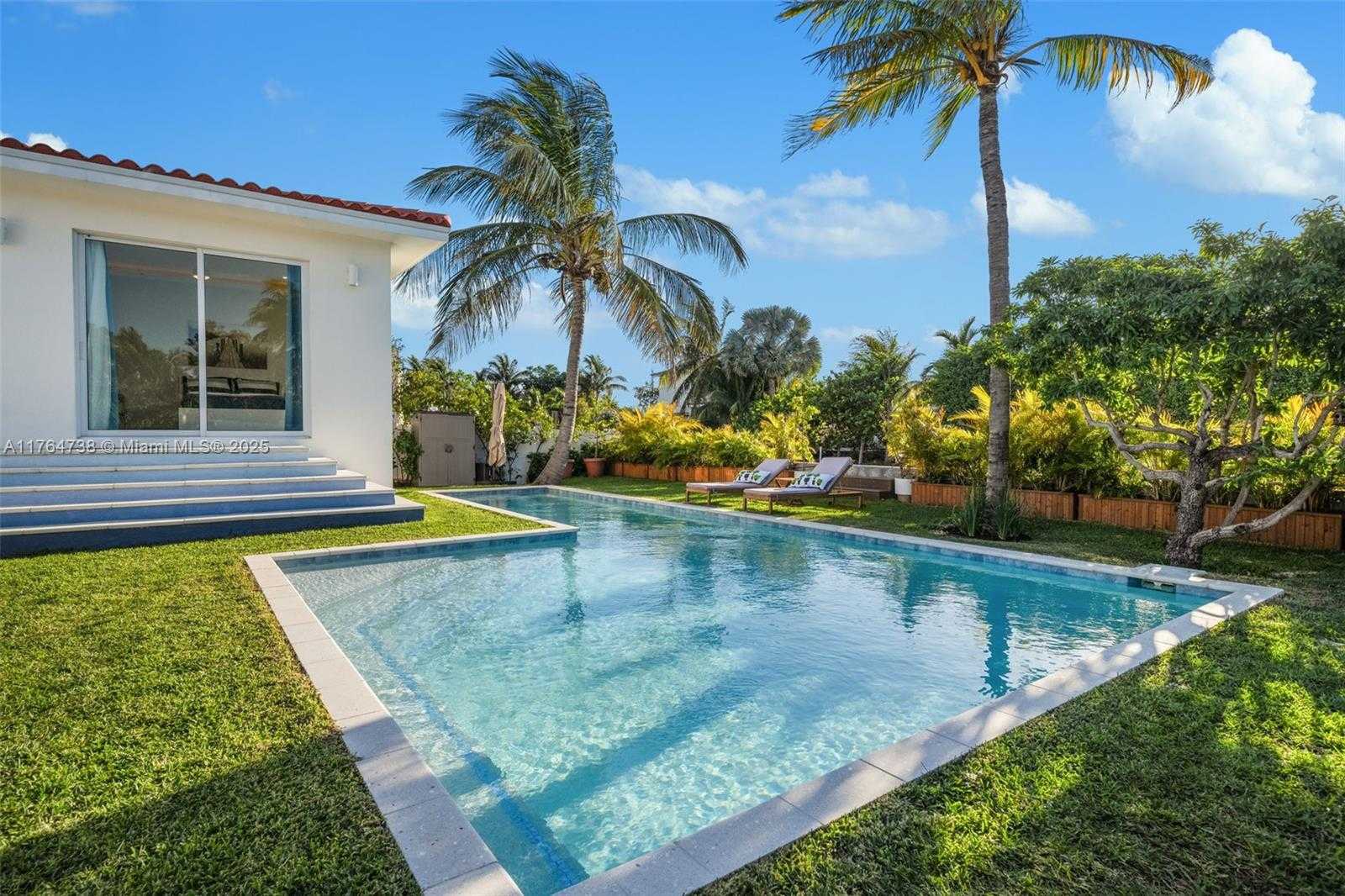 Small Image of 7770 HAWTHORNE AVE, Miami Beach Number 54
