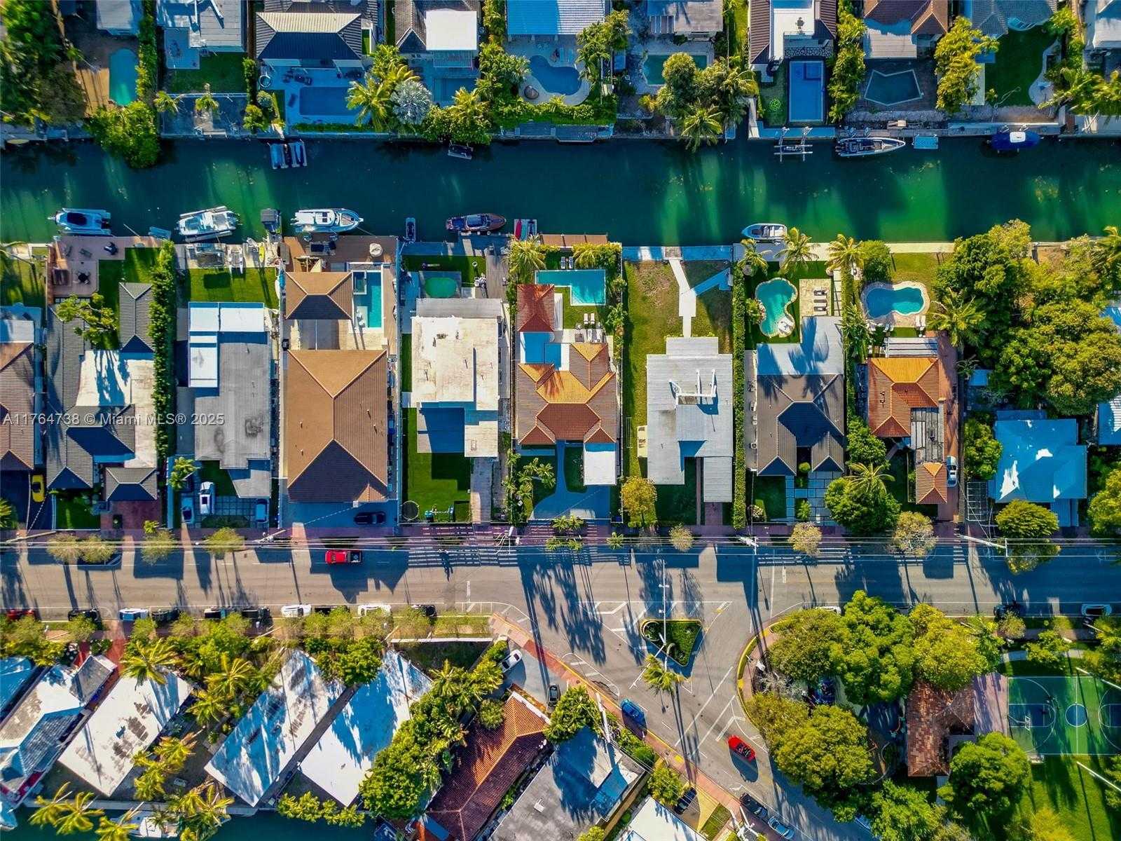 Small Image of 7770 HAWTHORNE AVE, Miami Beach Number 68
