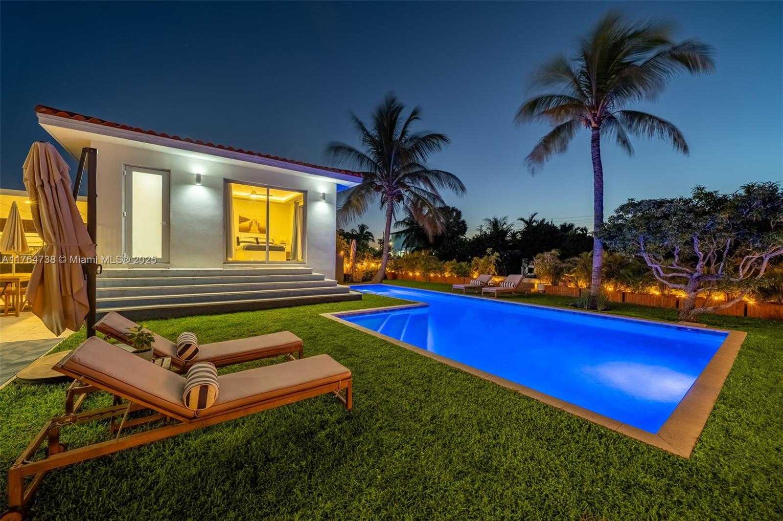 Small Image of 7770 HAWTHORNE AVE, Miami Beach Number 72