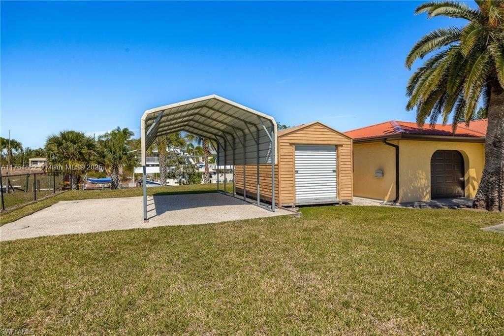 Small Image of 1107 EAST ANCHOR LANE, Moore Haven Number 30