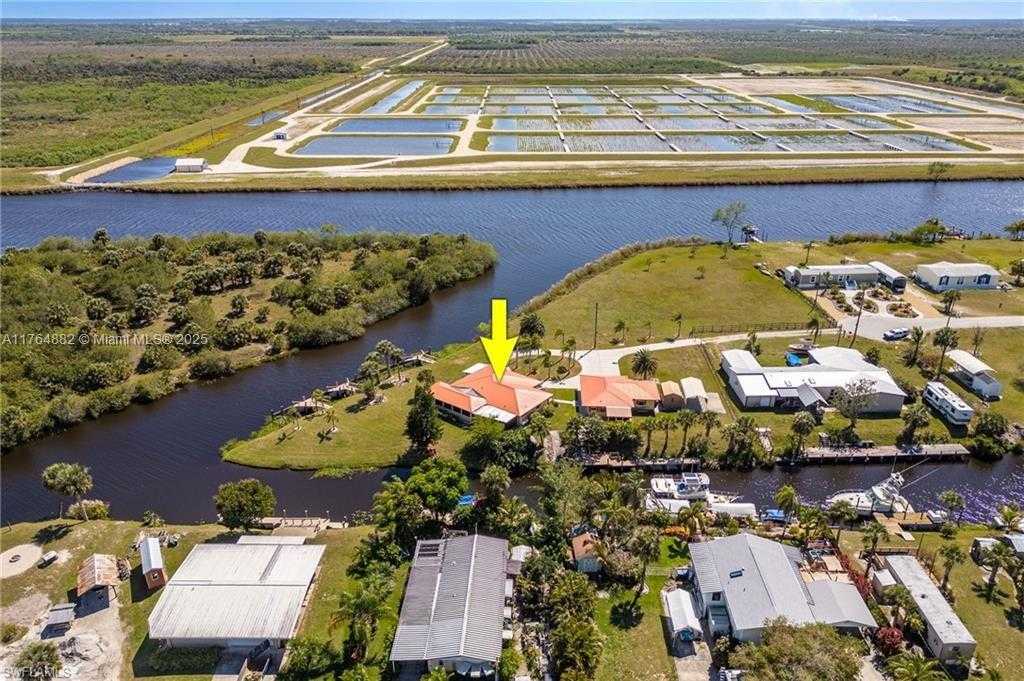 Small Image of 1107 EAST ANCHOR LANE, Moore Haven Number 38