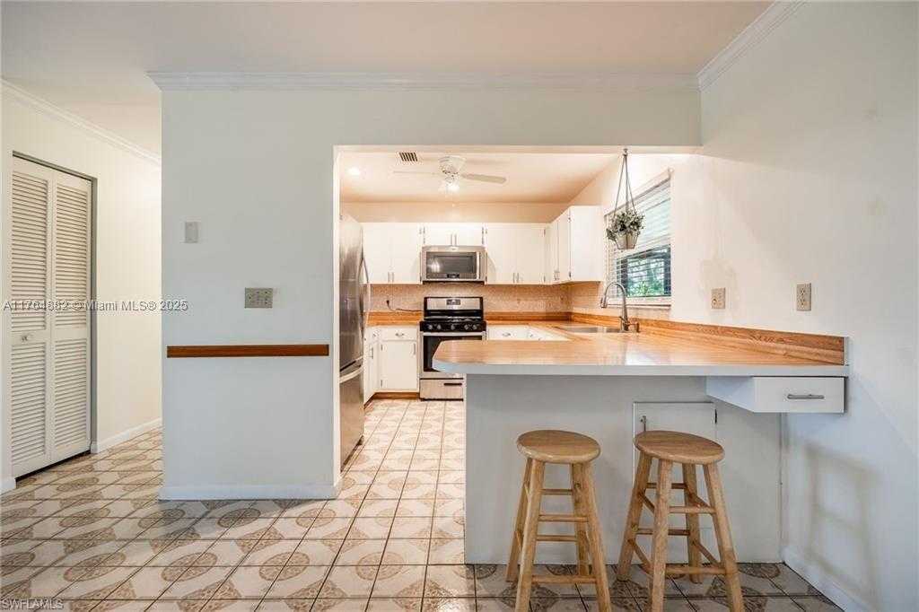 Small Image of 1107 EAST ANCHOR LANE, Moore Haven Number 9