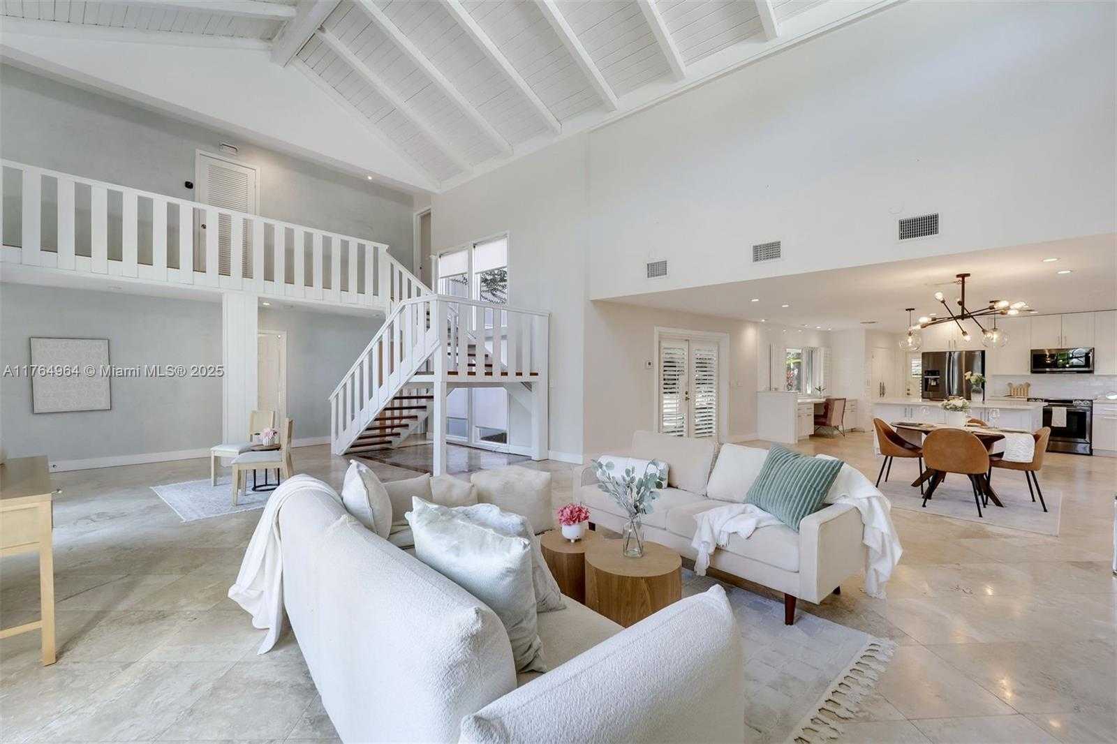 Small Image of 13575 SOUTH WEST 72ND AVE, Pinecrest Number 15